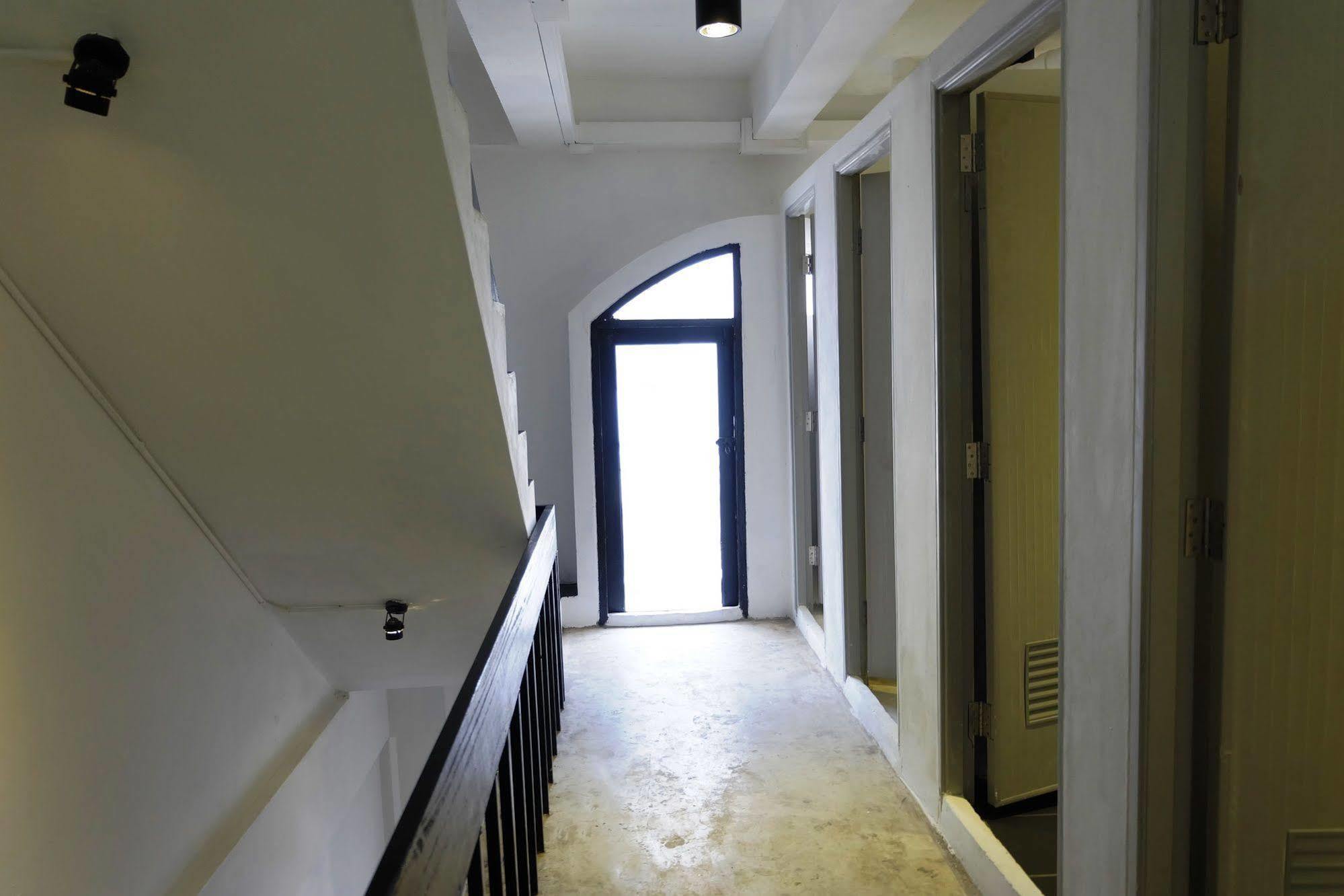 Seek Sleep Hostel Bangkok Luaran gambar